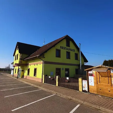 모텔 Roudnice Roudnice (Hradec Kralove)